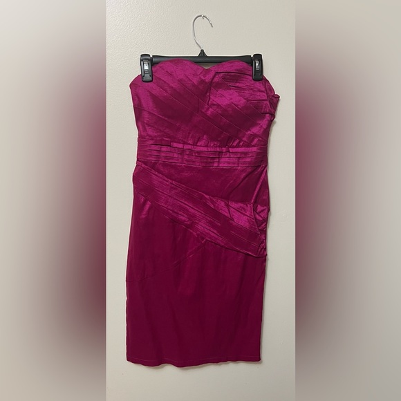 Women’s strapless dress size L, worn once to the Sugarland concert 11 years ago. - Picture 1 of 3
